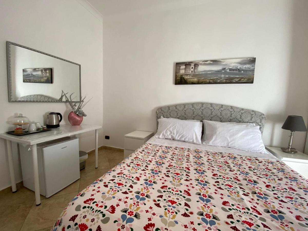 Falù Centro Camera Con Cucina E Bagno Privato Affittacamere Napoli