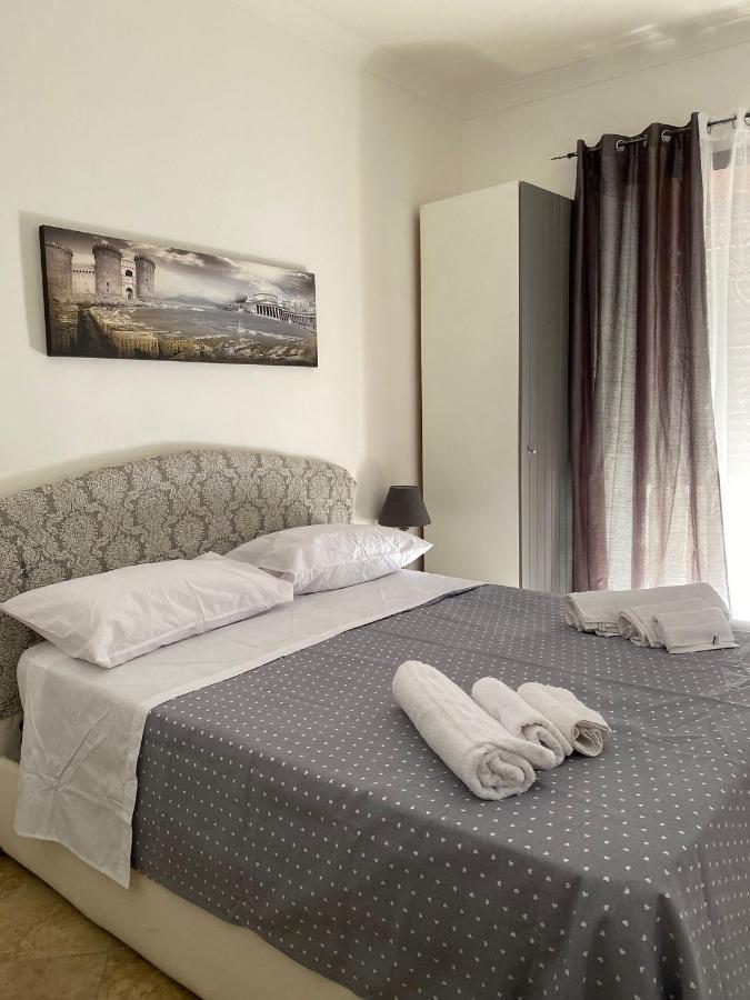 Falù Centro Camera Con Cucina E Bagno Privato Affittacamere Napoli