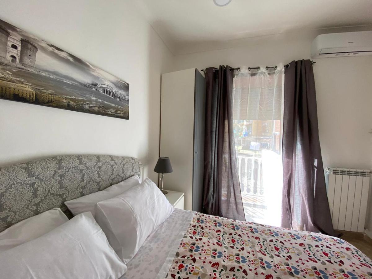 Guest house Falu Centro Camera Con Cucina E Bagno Privato Naples